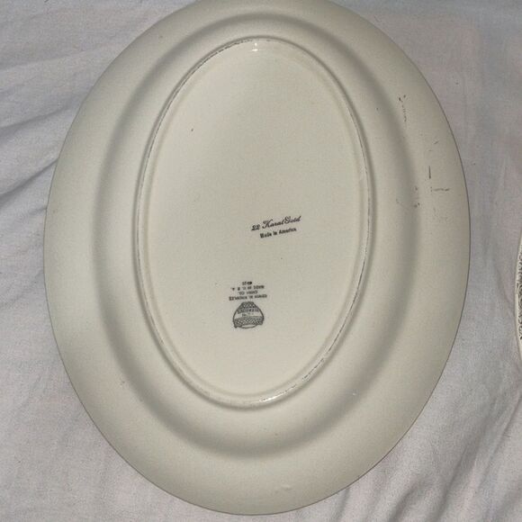 Two Edwin M Knowles serving dishes - Picture 8 of 13